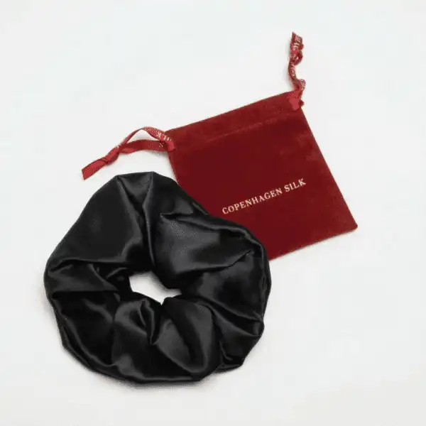 Stor sort silkescrunchie