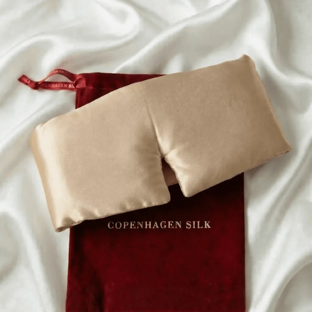 large silkesovemask beige