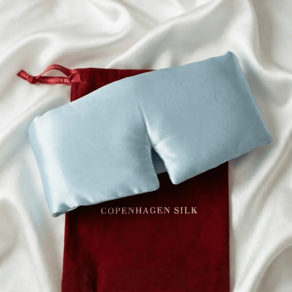 large silkesovemask blue