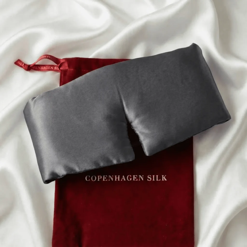 large silkesovemask grey