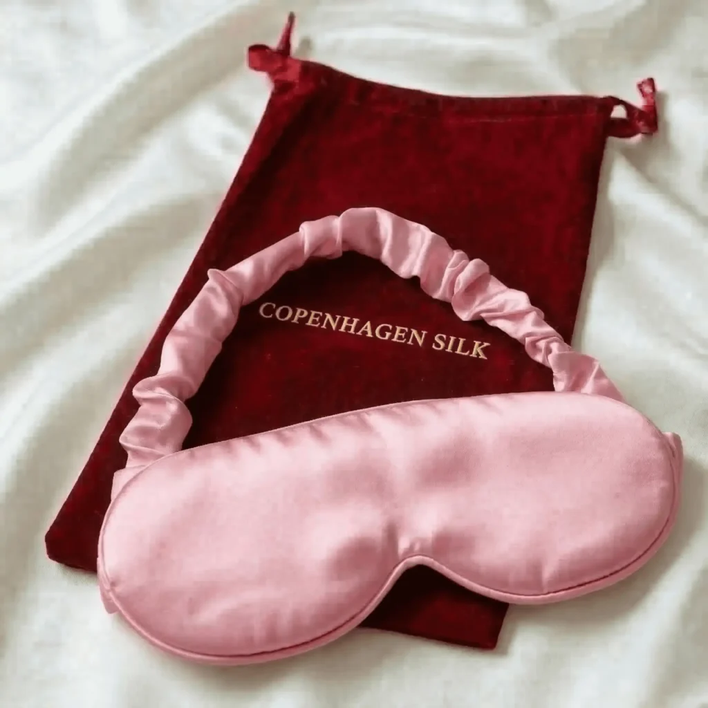 silkesovemask baby pink
