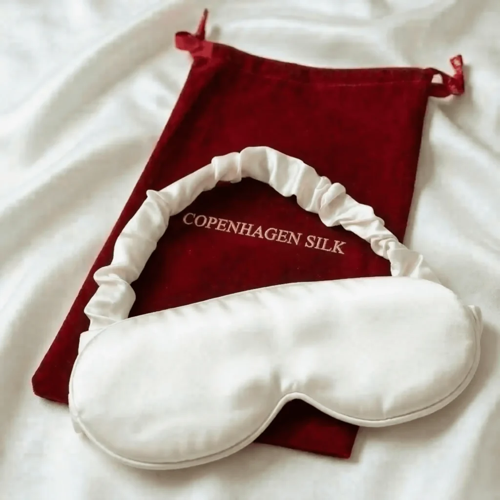 silkesovemask white